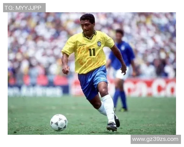 现役与退役足球巨星十大榜单盘点 影响力与传奇并存的球场英雄